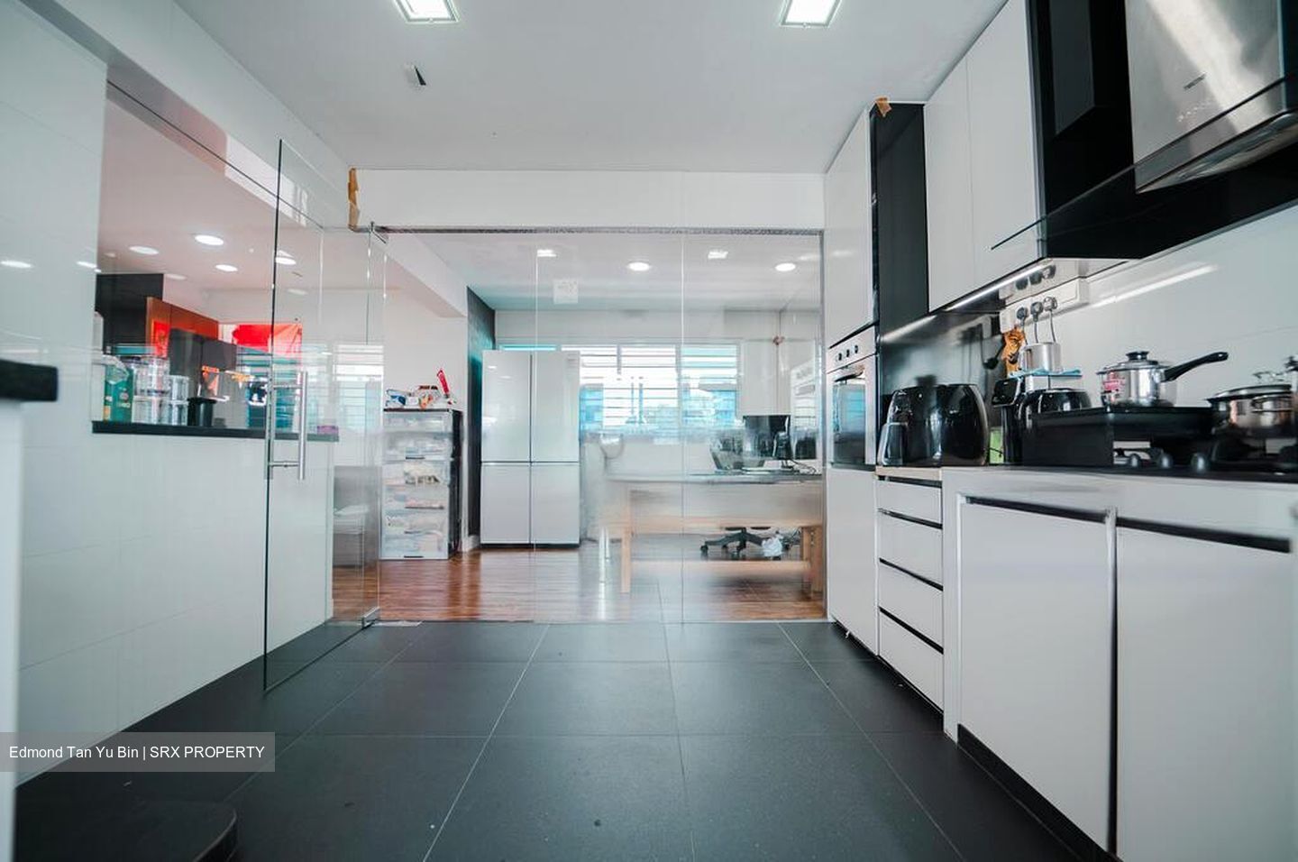 Blk 408 Hong Kah Court (Jurong West), HDB Executive #481663071